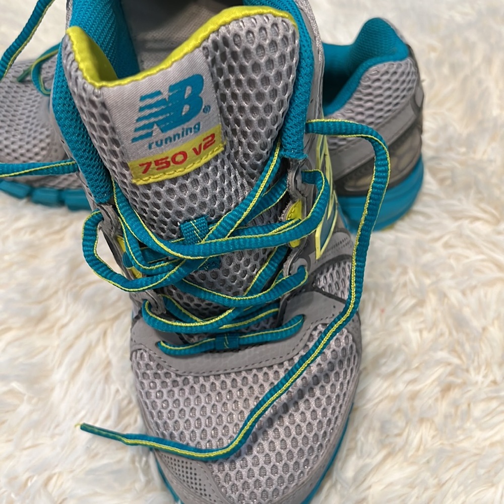 750 v2 New Balance